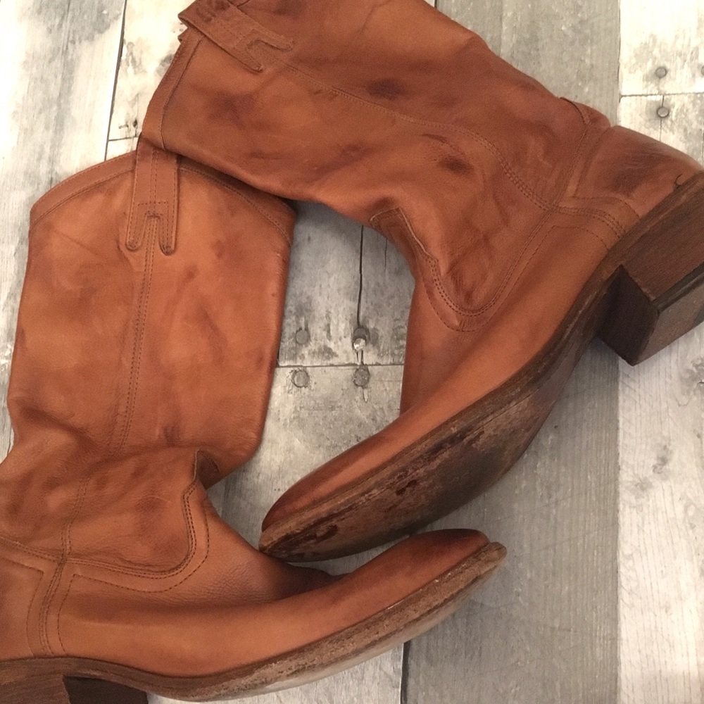 Fry boots